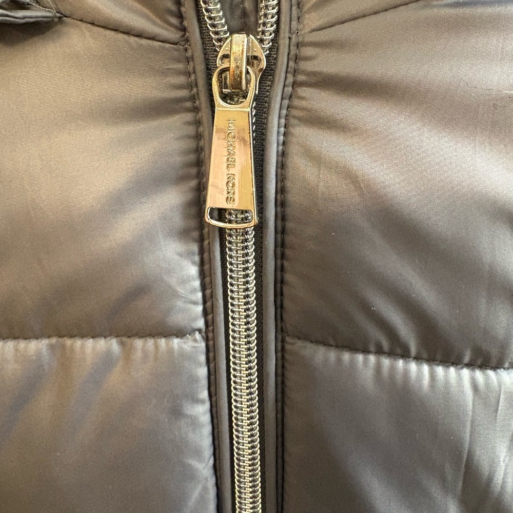 Michael Kors Kids Silver Puffer Jacket with Faux Fur Hood - Picture 3 of 14